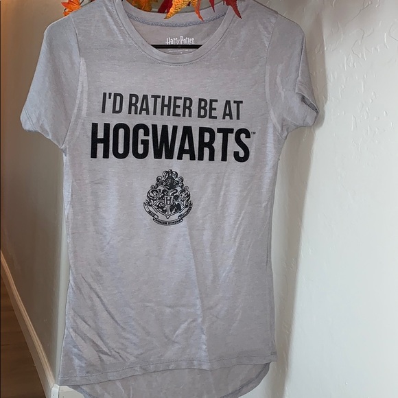 Hogwarts Shirt ⚡️ - Picture 1 of 3